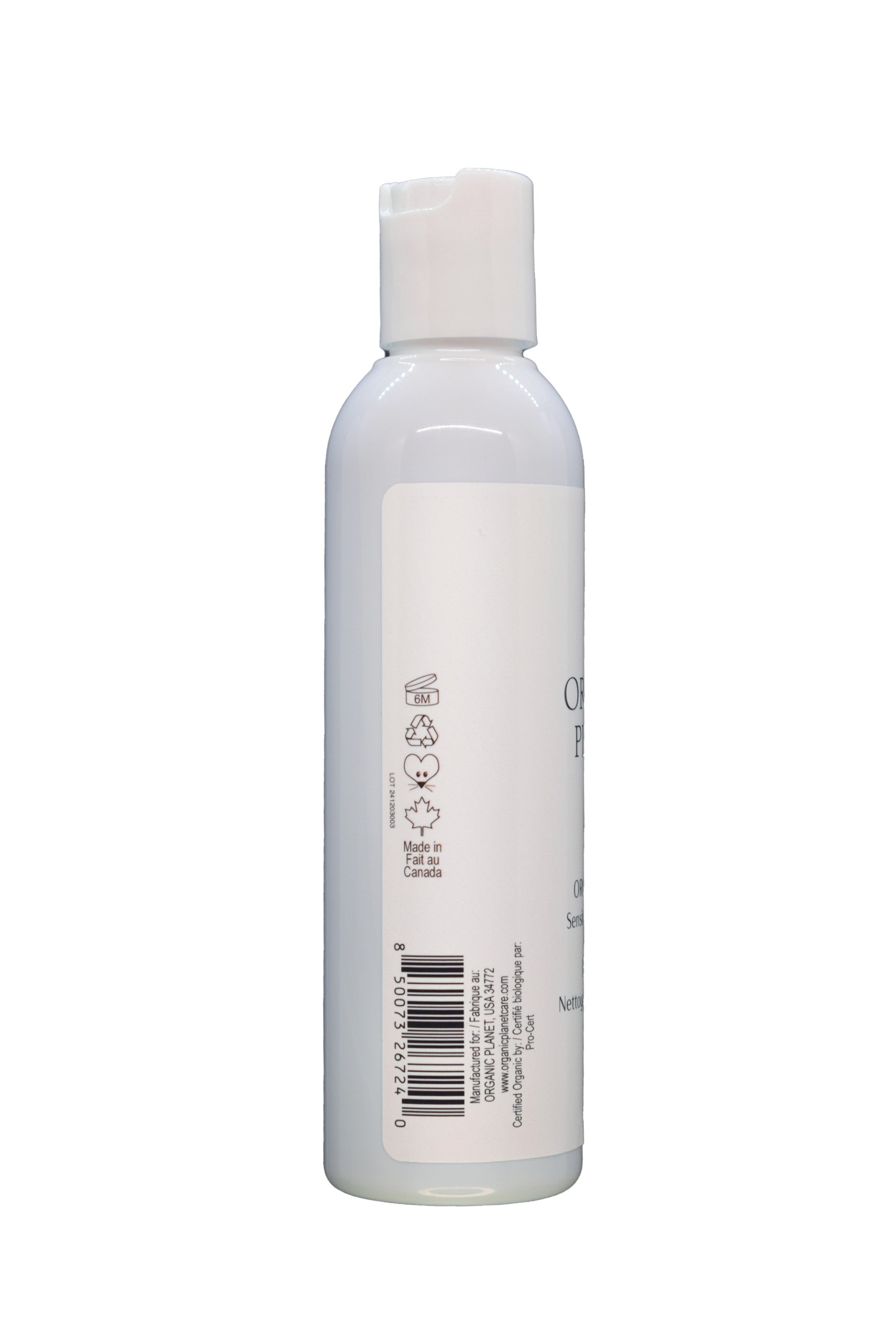Unlike traditional cleansers, our formula is completely free from sulfates and harsh detergents. We use organic licorice root for gentle cleansing that helps prevent dryness, tightness, irritation, and excess oil production. Formulated for all skin types, this cleanser features sustainably harvested red, striped, and sugar maple varieties from Canada. The licorice root actively maintains your skin&