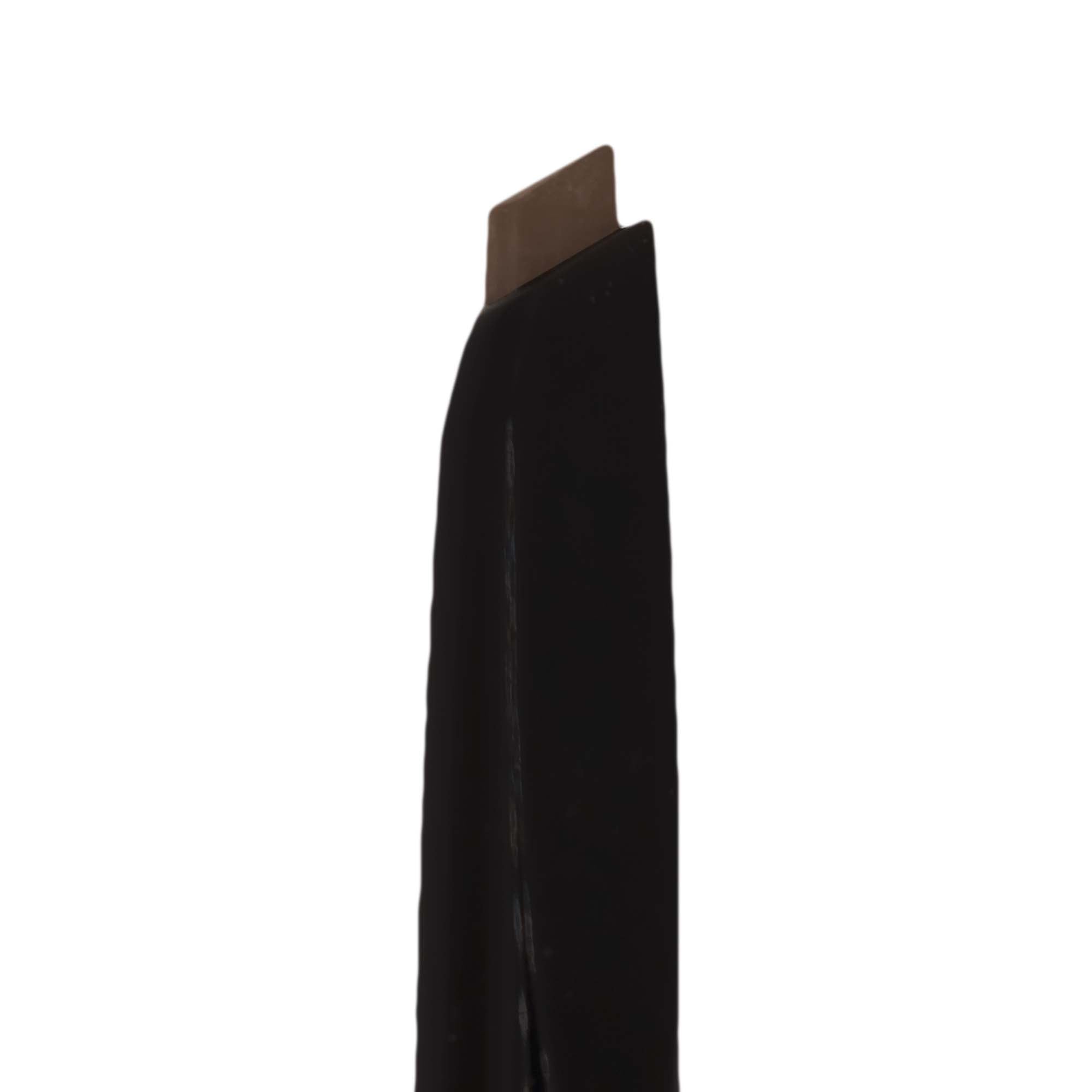 Easily achieve a natural brow shape with Cruisin Organics Automatic Eyebrow Pencil - Brown. This convenient dual-tip pencil features an angled tip for precise filling and a spooly tip for seamless blending. Formulated for lasting color, definition, and hold, this all-in-one pencil is ideal for creating a full brow look from scratch.