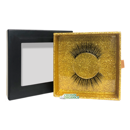 Experience the enchanting beauty of Day Dream - Faux Mink lashes. These lashes embody a dreamy escape, adding elegance and grace to your natural beauty with every flutter.