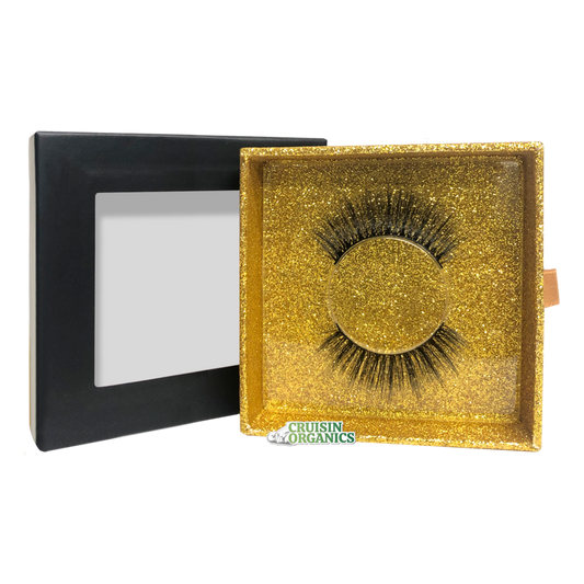 Experience the enchanting beauty of Day Dream - Faux Mink lashes. These lashes embody a dreamy escape, adding elegance and grace to your natural beauty with every flutter.