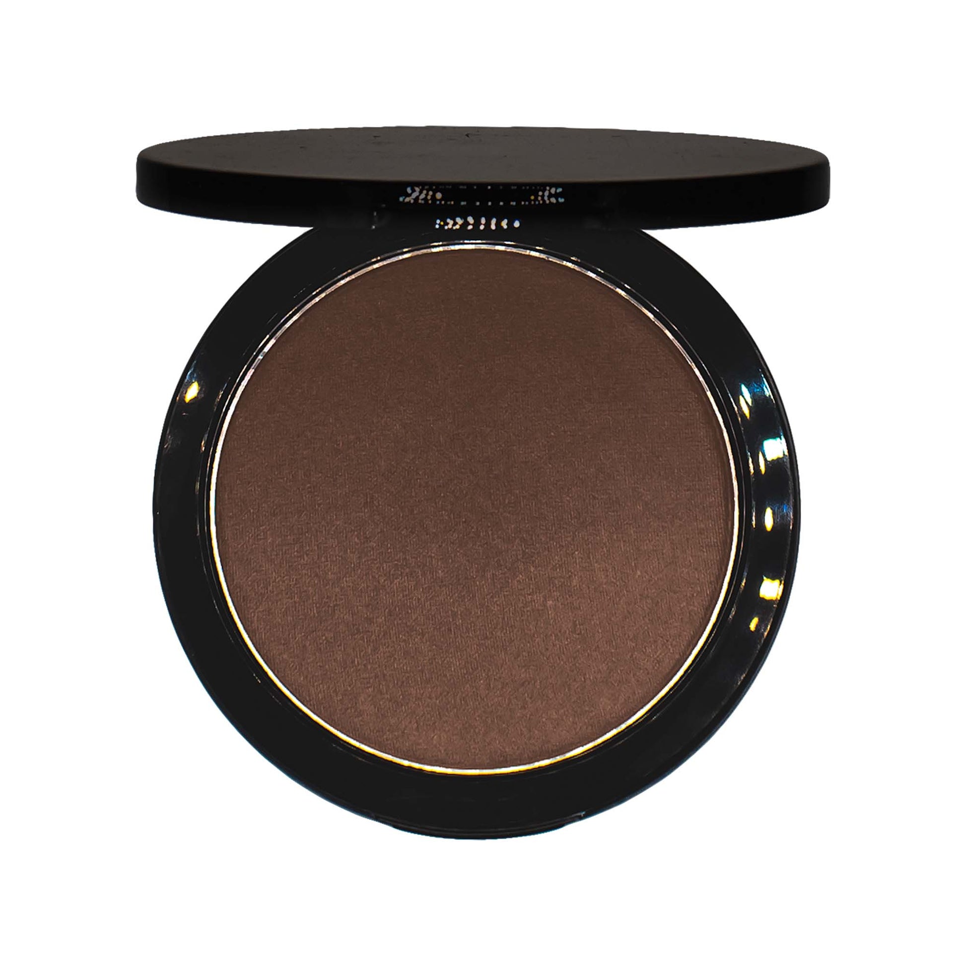 Get a natural, sculpted look all year round with our Cruisin Organics Caramel Bronzer. Infused with the perfect blend of red and brown tones, this silky smooth bronzer enhances your makeup look. Mattifying to reduce shine, it's suitable for all skin tones. Complete your look by pairing it with your favorite blush for a multidimensional finish.