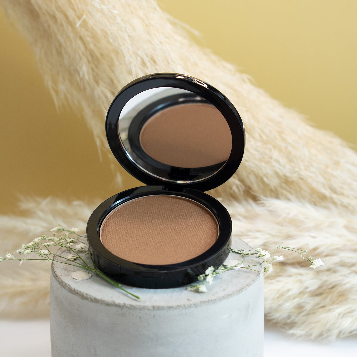 Cruisin Organics Mia Mocha Bronzer is mochaliscious!