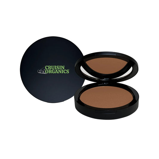A natural tan and sculpt all year round, our Cruisin Organics Caramel Bronzer has the perfect balance of red and brown tones to enhance your makeup look. Dust our bronzer across your cheeks and forehead for a flattering, complete look with a silky, smooth texture. You can pair your favorite blush with our bronzer for a multidimensional look. Mattifying to reduce shine, our bronzer is designed to match every skin tone.
