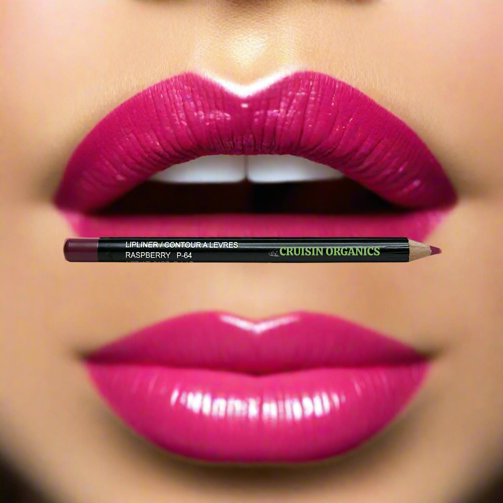 Get color and definition with Cruisin Organics Raspberry Beret Pencil Lip Liner. This paraben-free liner shapes and protects lips. Infused with beeswax and seed oils, it&