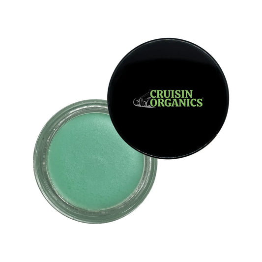 Get ready for a night out with Cruisin Organics lip scrub. Transform and moisturize your lips with this gentle yet effective minty scrub. Contains vitamin E, jojoba oil, and shea butter to provide extra TLC. Use twice a week for healthy, polished lips.