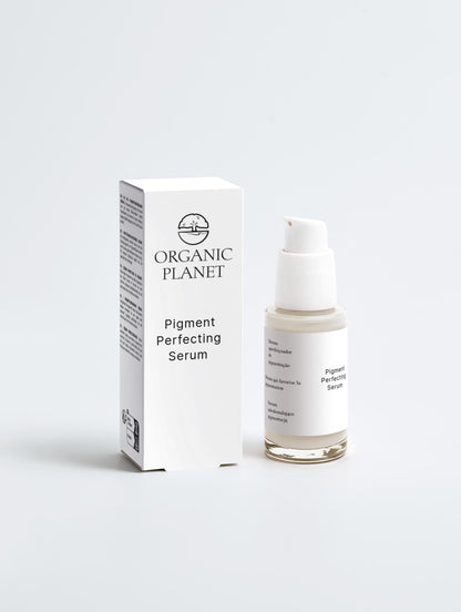 Designed to minimize dark spots and balance skin tone, this lightweight serum delivers hydration while addressing pigmentation concerns. The result is a clearer, more luminous complexion. Scented with earthy vetiver and warm almond notes.