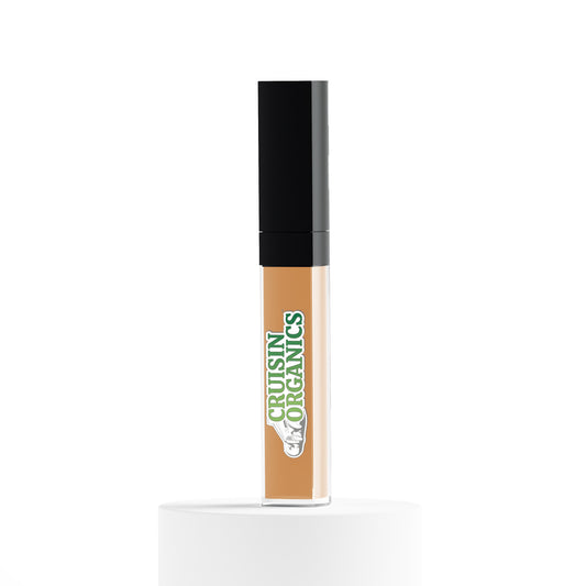 Our concealer's lightweight texture blends seamlessly with your skin, providing a smooth, natural-looking finish. It is enriched with vitamins, hyaluronic acid, and botanical extracts to conceal imperfections while hydrating and maintaining skin's moisture balance. Our formula contains expertly coated ultra-fine pigments for broad-spectrum protection and light-reflecting properties. These pigments are precisely balanced to evenly distribute and prevent buildup, ensuring a flawless look that lasts all day.