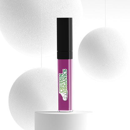 Cruisin Organics Purple Heart Liquid-Lipstick with SPF, cruelty-free and vegan is formulation with antioxidants and skin softening oils.